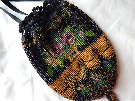 Early Nineteenth Century Small Beaded Bag/ Drawst… - image 1