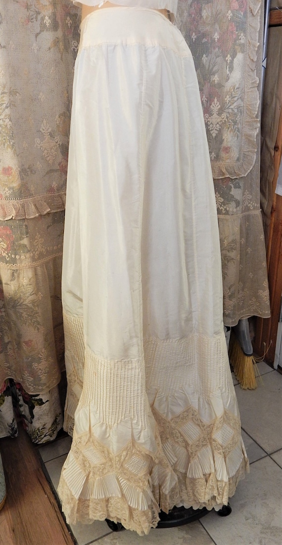 Victorian Long Skirt with Detailed Accents/ Vinta… - image 1