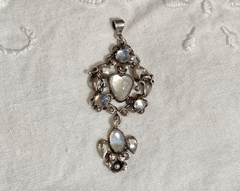 Arts and Crafts Silver Pendant with Moonstones and Ivy Leaves