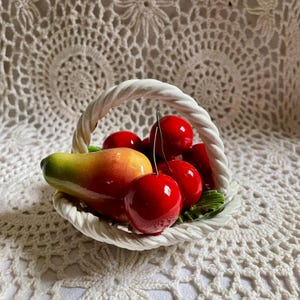 Vintage Ceramic Fruit Basket: Italian Hand-Painted Decor