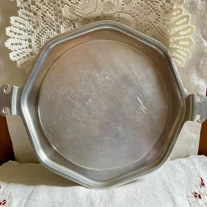 Vintage Guardian Service Aluminum Tray – Pat's Pending – 14" Round Deco Handle Tray – 1930s–40s Serveware