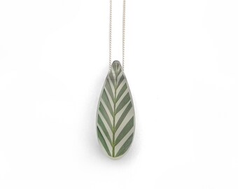 Drip Palm Necklace