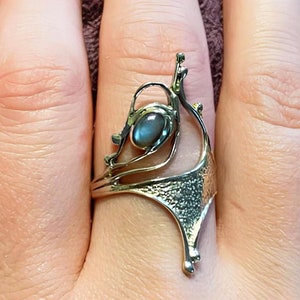 Natural Labradorite Silver Ring/Handmade Artistic Statement Jewellery/Boho Nature-Inspired Ring/Gift for Her/Ethereal Mystic Silver Ring