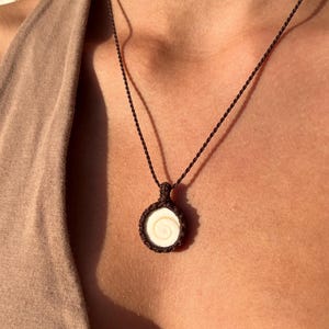 Macrame Necklace “Noa” - Handmade Necklace with Operculum Shell Pendant - Spiritual Ocean Spiral Amulet - Natural Boho Jewelry