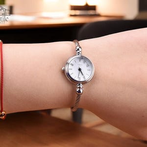 Women's Bangle Watch | Fashion Bracelet Design | Quartz Movement Adjustable