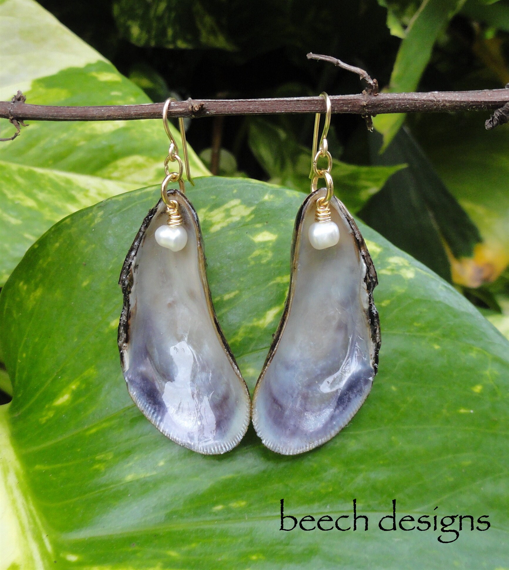 Mussel shell earrings deals