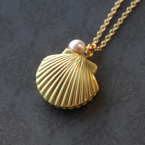 Ocean Seashell Pearl Locket Necklace - Stamped raw brass  (R2C1)