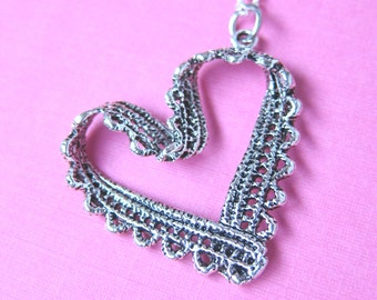 Silver Lace Heart Necklace   (T2)