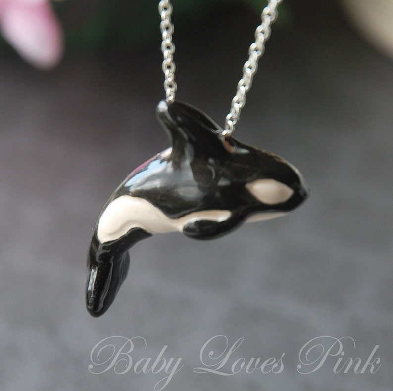 Beautiful Orca Whale Necklace R3A image 3