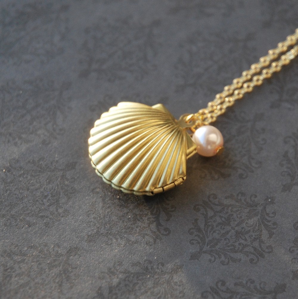 Pear Locket Ocean Seashell Pearl Locket Necklace - Stamped Raw Brass (R2C1) - Etsy