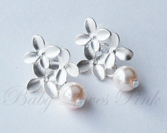 Sweet Floral Bouquet White Gold Earrings