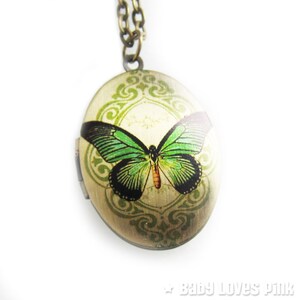 Green Butterfly Filigree Locket Necklace - Brass Photo Oval Locket  (R3B)