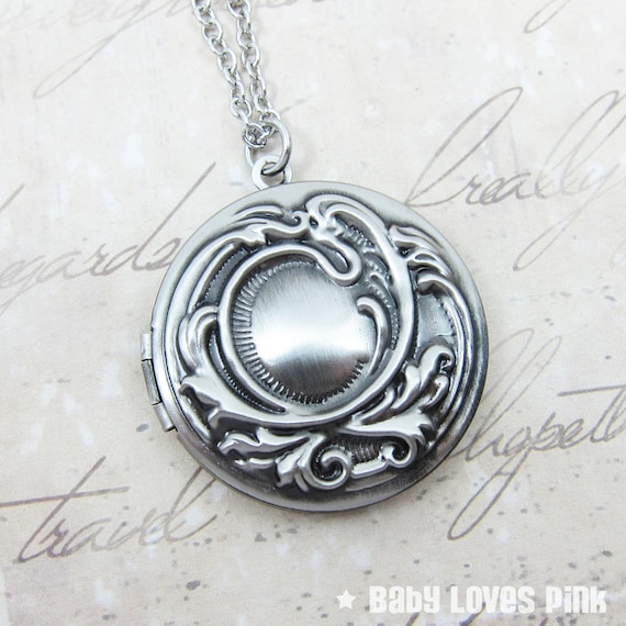 Vampire locket best sale