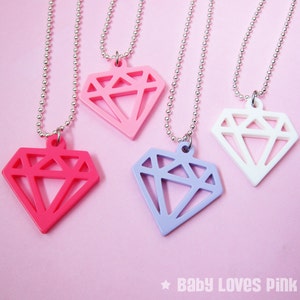 Diamond Plastic Necklace - Hot Pink, Light Pink, Lilac, White  (D2I1)