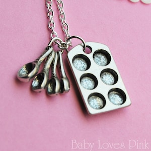 Muffin Pan and Measuring Spoon - Baking Necklace  (R1F1)