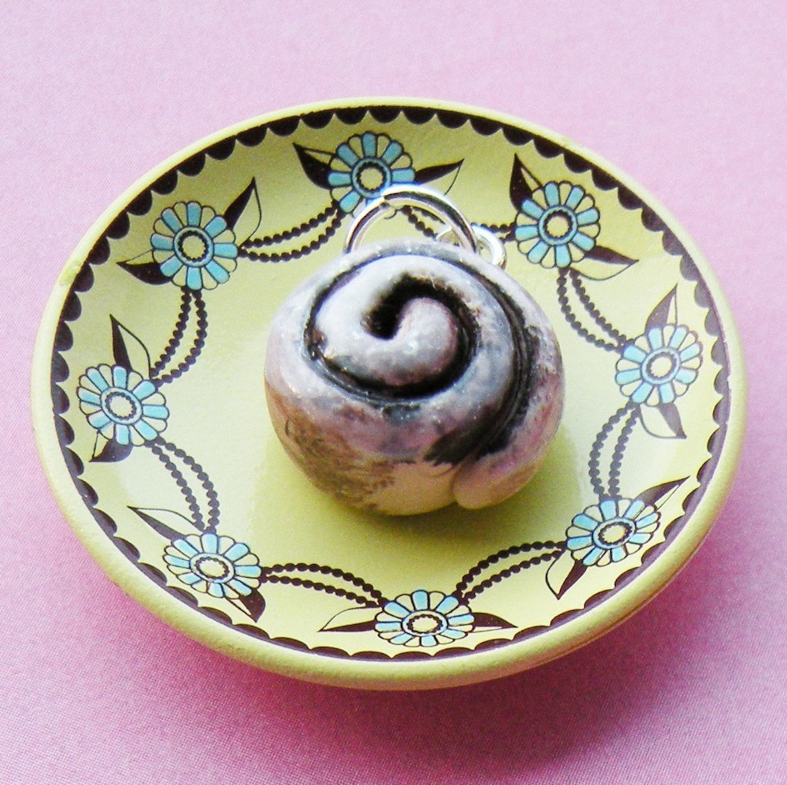 Very Cinnamon Roll Necklace D1H4 Etsy