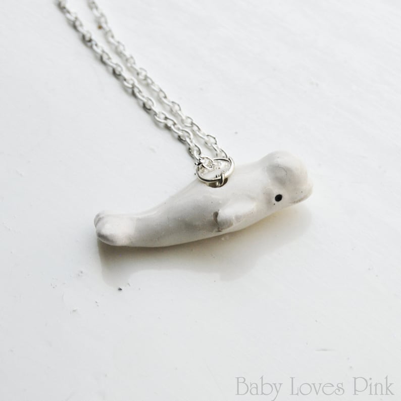 Beautiful Beluga Whale Necklace R3A image 3