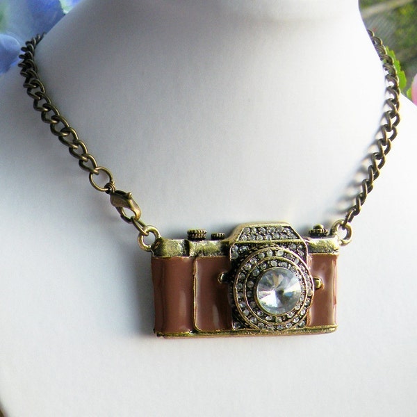 Collier appareil photo bronze cristal