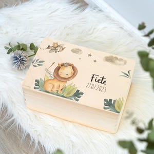 Erinnerungskiste Baby mit Name, Babygeschenk, Löwe Druck, Erinnerungsbox Baby, Taufgeschenk, Personalisiertes Geschenk Baby, Geschenke