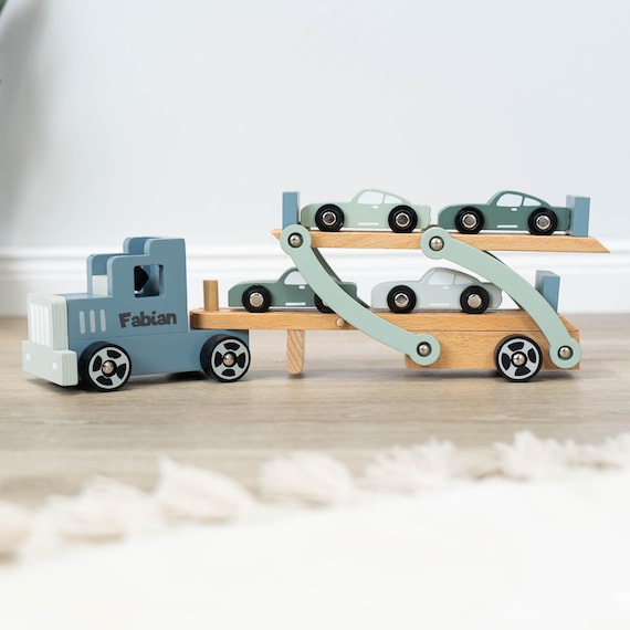 Holz Spielzeug Autotransporter mit Personalisierung, Geschenk zur Geburt, Kinderspielzeug mit Name, personalisiertes Babygeschenk