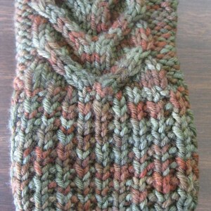 EASY PATTERN Stag Horn Cabled Fingerless Gloves download now image 5