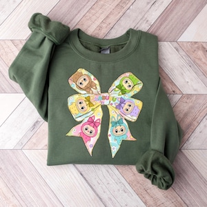 Limited Labubu Sweatshirt, Cute Cartoon Dolls Graphic Sweatshirt, Kawaii Labubu Characters Sweatshirt, Anime Chibi Style Sweatshirt