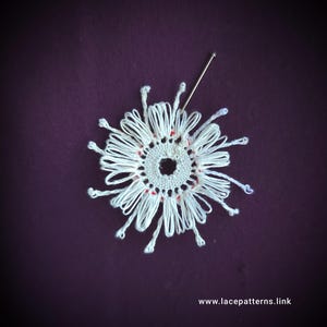 Springful lace flower motif - bobbin lace instant pdf download  (Includes Video of the Making Process)