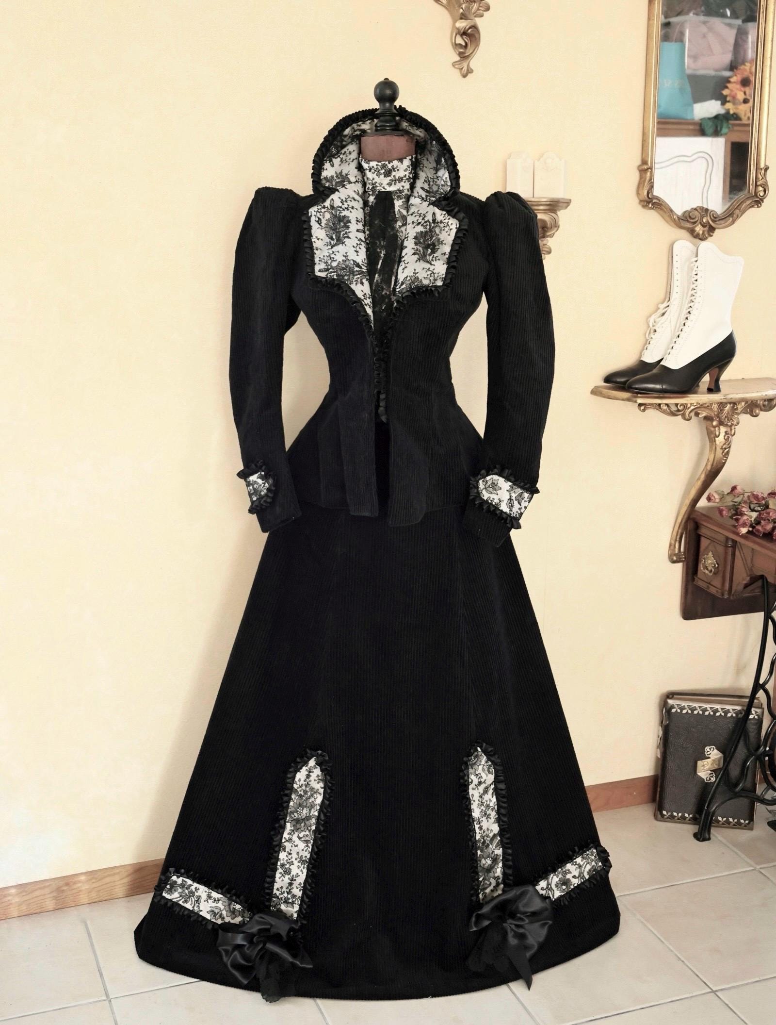 Victorian Dress 1890 1900 Jacket Skirt Collar Historical Gothic