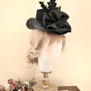Victorian hat "Amazone" tapered hat bustle dress gilded age 1870 1880 19th century historical reenactment wedding summer beach horse riding image 1