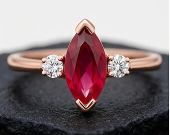 Bague de fiançailles en rubis marquise, trois pierres en or rose, alliance d'inspiration vintage, pierre de naissance de juillet