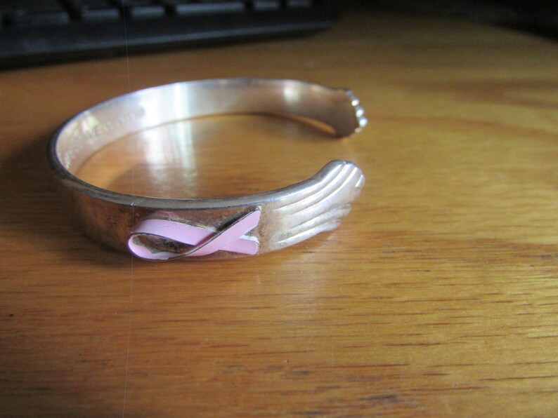 Brest cancer spoon cuff