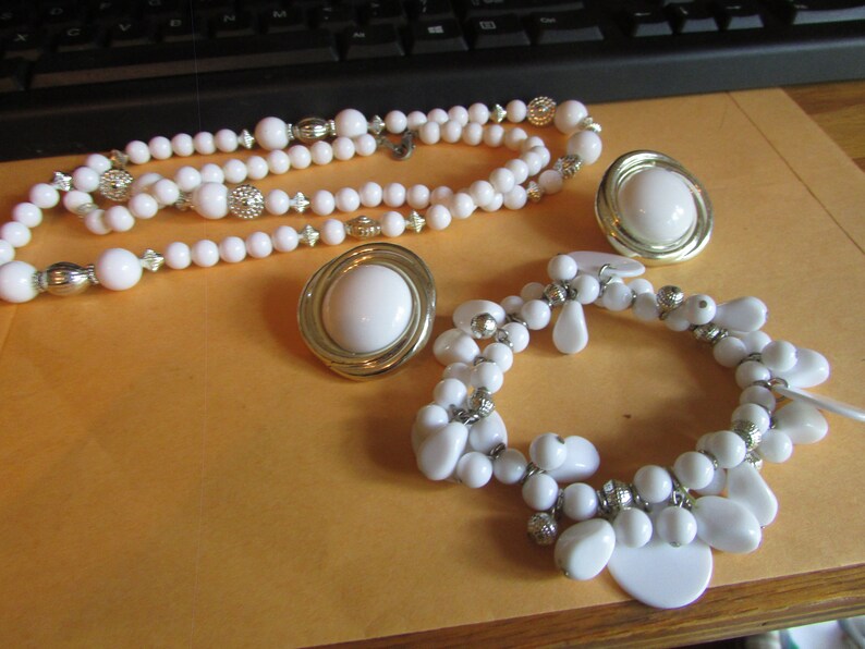 White silver jewelry lot