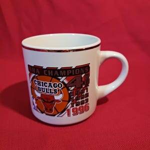 Vintage 1996 Chicago Bulls 4 time NBA Champions Coffee Mug