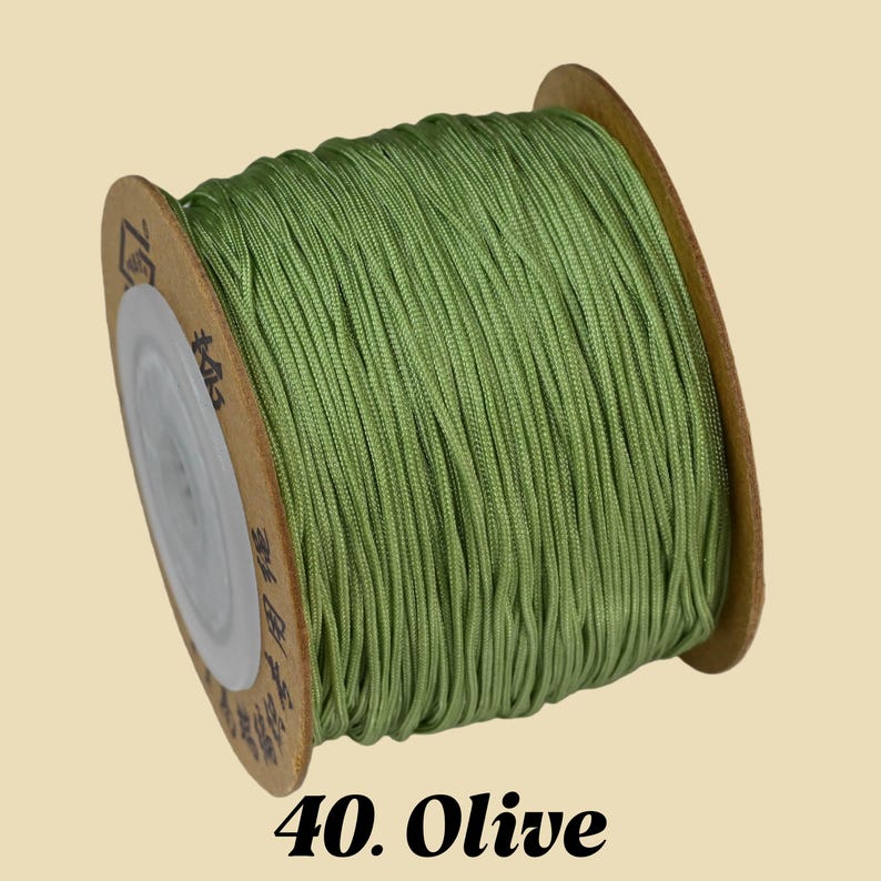 Cordón trenzado de nailon de 0,8 mm para hacer nudos chinos, macramé Shamballa, cuentas hechas a mano para hacer pulseras, collares y joyas - 80 yardas/rollo 40. Olive