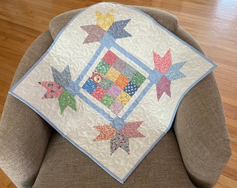 30's Table Topper/Wall Hanging