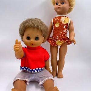 Vintage GDR Dolls - Retro East German Collectibles - Classic Handmade Dolls with Traditional Outfits - Unique Mid-Century Toys for Display