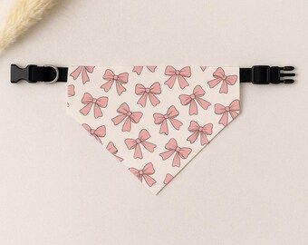 Różowa obroża bandana dla zwierząt z kokardką | Wzór wstążki Coquette