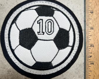 Parche de balón de fútbol 100 % de piel auténtica para chaqueta universitaria con número bordado personalizado. Solo para coser.