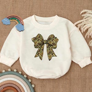 Camo Bow Romper Sweatshirt, Baby Girl Camo Outfit, Hunting Theme Baby Gift, Fall Baby Clothes, Baby Shower Gift, Camouflage Baby Romper