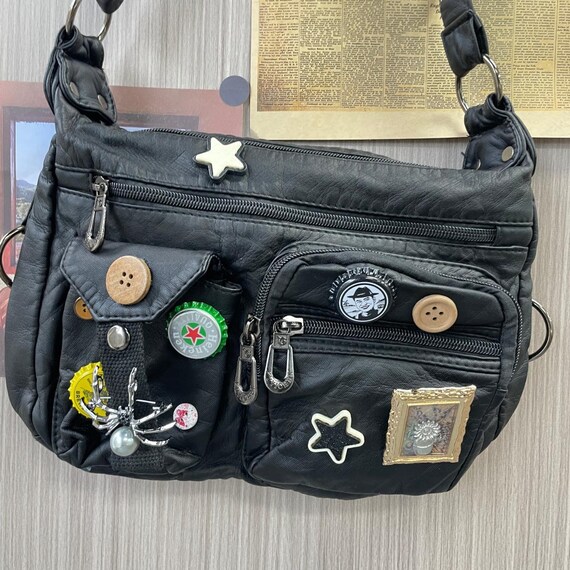 Y2K Black Super Cute Pu Leather Crossbody Bag, Random Button