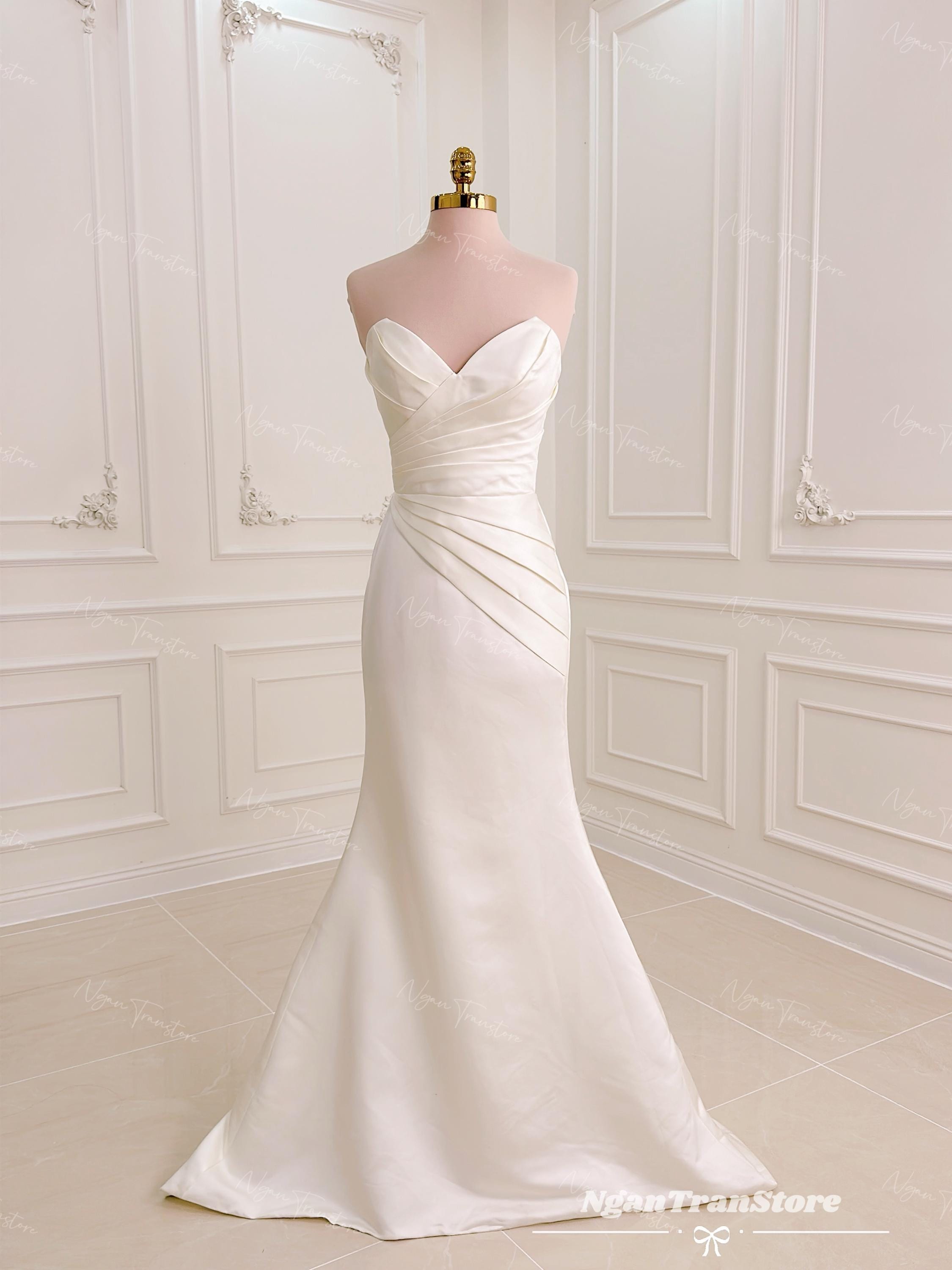 mermaid dress with tulip sleeves Adrianna Papell Bluebell Beaded V-Neckline Tulip Sleeves Maxi Mermaid –  Curated Brands