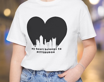 Pittsburgh t-shirt, Pittsburgh travel t-shirt, Pittsburgh game day shirt, travel gift, Pittsburgh skyline shirt, city of Pittsburgh t-shirt
