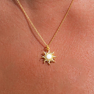 Sun Opal Necklace, Sunburst Necklace, Best Friend Summer Necklace,Fairy Tale Necklace,Magical Jewelry,Sun Gold Pendant, Tangled Necklace,