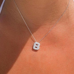 Colar com letras de bolha de pavê para mãe, colar com iniciais de diamante, colar com letras 3D douradas, colar personalizado para presente, colar com letras 3D para ela