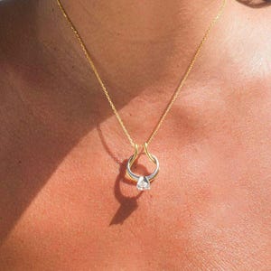 Horseshoe Ring Holder Necklace, Engagement Custom Ring Keeper Pendant Necklace, Wedding Ring Keeper Necklace, Necklace Nurse Ring Holder