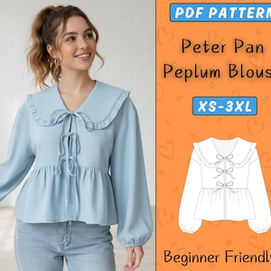 Könnte beinhalten: Hellblaues Peter Pan Peplum-Bluse. Die Bluse hat einen gerüschten Kragen, lange Ärmel und einen Bindverschluss. Das Bild enthält auch ein Schnittmuster und den Text "PDF Pattern", "XS-3XL" und "Beginner Friendly".