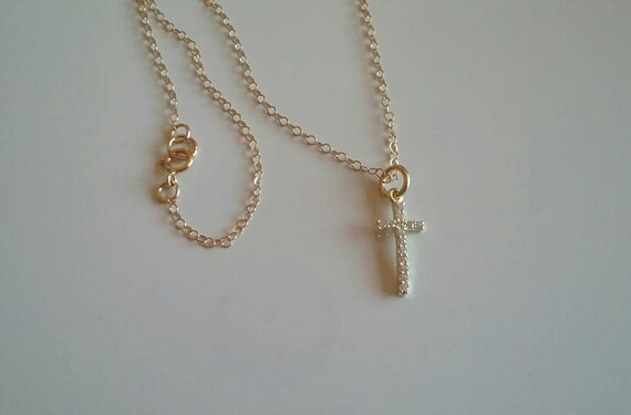 minimalist cross necklace