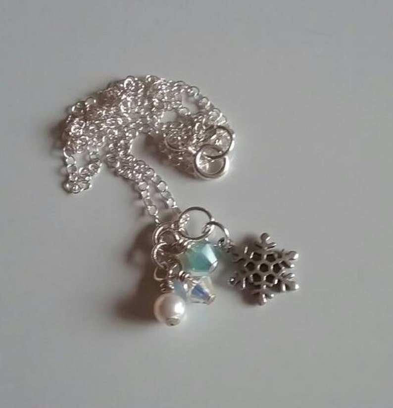 Silver Snowflake Charm Necklace Christmas Gifts for Teachers -Tiny Snowflake Pendant Necklace Dainty Winter Necklace Snowflake Necklace