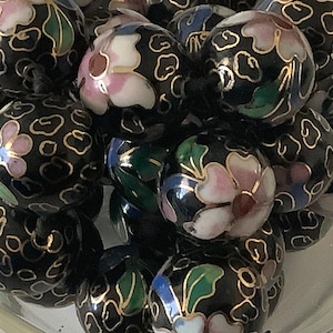 Vintage 18mm Black Round Enameled Cloisonne Beads with Pink Flowers, Green Leaves, Blue stems. Gold trim.  Sold Individually.