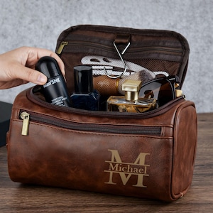 Trousses de toilette en cuir pour hommes personnalisées, Cadeaux garçons d'honneur, Kit Dopp gravé, Trousse de toilette de voyage, Sac Dopp suspendu, Accessoire en cuir pour homme